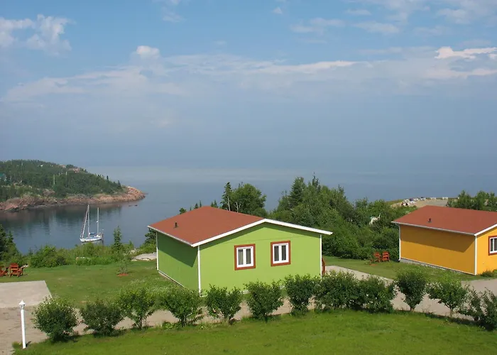 Les Chalets Au Bord De La Mer